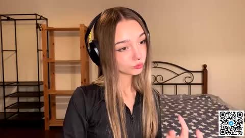 Catalina online show from 11-21-25, 11:09