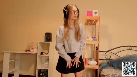 Catalina online show from 12-03-25, 11:08