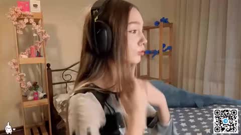 Catalina online show from 12-17-25, 12:22