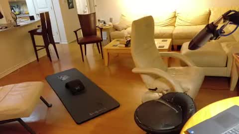 glennbitch online show from 06-22-26, 05:59