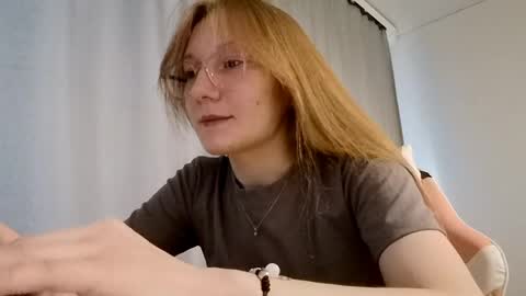 Juliet online show from 05-20-26, 03:07