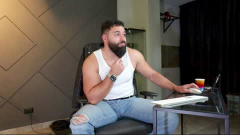 Matthew .. for short call me Matt online show from 01-15-25, 04:47