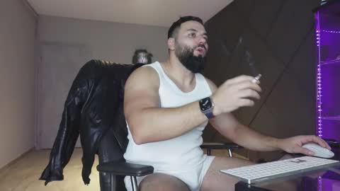 Matthew .. for short call me Matt online show from 02-09-26, 07:18