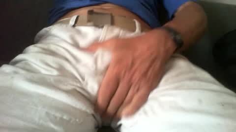 Snapshot of glimmertwins11 chatting on 08-02-26, 05:33 glimmertwins11 online show from 08-02-26, 05:33