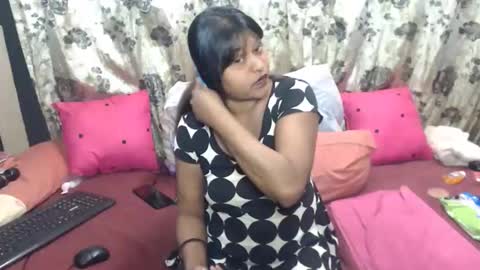 Snapshot of glitter_candy chatting on 09-25-25, 08:12 glitter candy online show from 09-25-25, 08:12