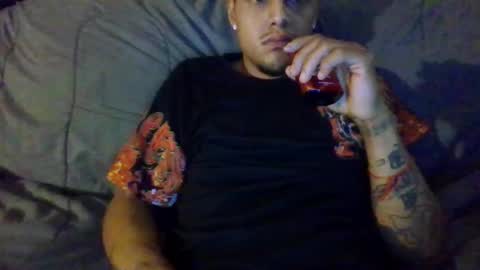 Snapshot of glly555 chatting on 09-11-25, 01:11 glly555 online show from 09-11-25, 01:11