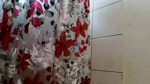 Snapshot of glly555 chatting on 10-11-25, 05:22 glly555 online show from 10-11-25, 05:22