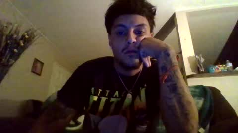 Snapshot of glly555 chatting on 10-16-25, 10:27 glly555 online show from 10-16-25, 10:27