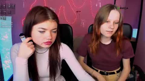 Snapshot of gloria_flower_ chatting on 03-13-26, 01:29 gloria_flower_ online show from 03-13-26, 01:29