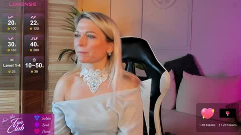 Snapshot of gloria_lovely chatting on 12-16-24, 02:27 Gloria online show from 12-16-24, 02:27