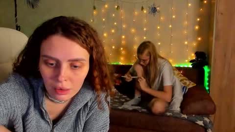 Snapshot of gloria_wood chatting on 12-22-24, 06:37 Gloria Wood online show from 12-22-24, 06:37