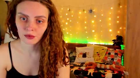 Snapshot of gloria_wood chatting on 12-26-24, 09:04 Gloria Wood online show from 12-26-24, 09:04