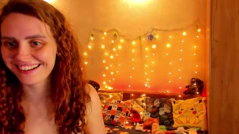 Snapshot of gloria_wood chatting on 01-03-25, 09:05 Gloria Wood online show from 01-03-25, 09:05