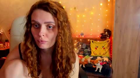 Snapshot of gloria_wood chatting on 01-08-25, 10:16 Gloria Wood online show from 01-08-25, 10:16