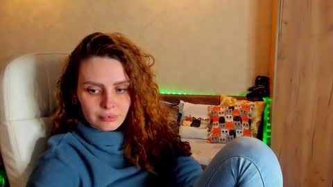 Snapshot of gloria_wood chatting on 02-02-25, 06:53 Gloria Wood online show from 02-02-25, 06:53