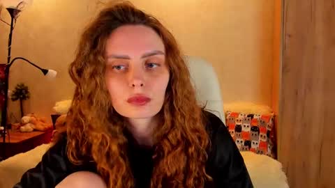 Snapshot of gloria_wood chatting on 03-08-25, 06:37 Gloria Wood online show from 03-08-25, 06:37