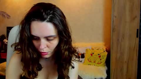 Snapshot of gloria_wood chatting on 09-08-25, 08:30 Gloria Wood online show from 09-08-25, 08:30