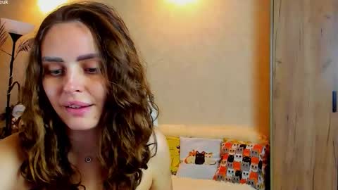 Snapshot of gloria_wood chatting on 10-08-25, 05:21 Gloria Wood online show from 10-08-25, 05:21