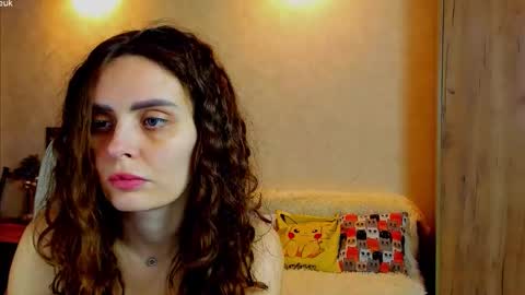 Snapshot of gloria_wood chatting on 10-30-25, 03:35 Gloria Wood online show from 10-30-25, 03:35