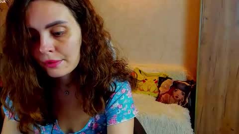 Snapshot of gloria_wood chatting on 11-01-25, 04:09 Gloria Wood online show from 11-01-25, 04:09