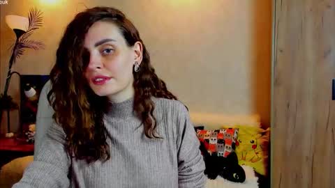 Snapshot of gloria_wood chatting on 11-08-25, 04:07 Gloria Wood online show from 11-08-25, 04:07