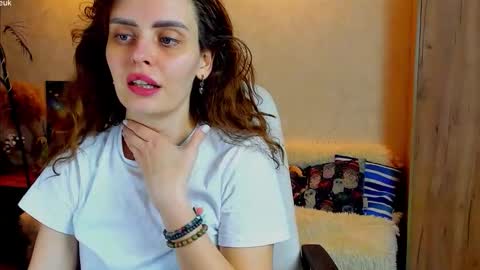 Snapshot of gloria_wood chatting on 12-05-25, 04:58 Gloria Wood online show from 12-05-25, 04:58