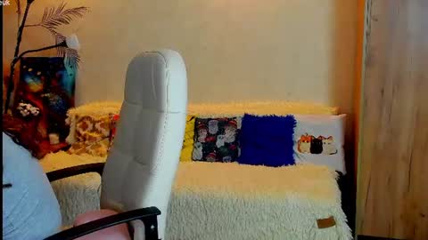 Gloria Wood online show from 06-21-26, 05:48