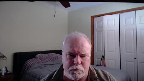 Snapshot of gmctruckguy chatting on 02-15-26, 06:04 gmctruckguy online show from 02-15-26, 06:04