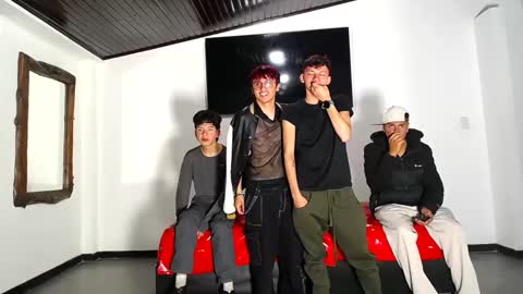 THOMAS AND DAMIAND online show from 09-12-25, 06:08