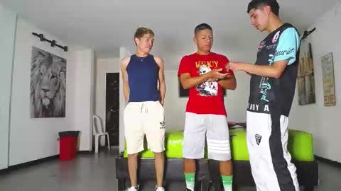 THOMAS AND DAMIAND online show from 03-08-26, 08:12