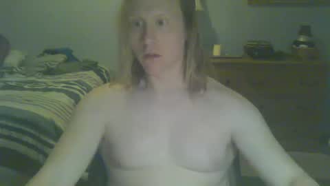 Snapshot of gnger31foru chatting on 01-17-25, 12:52 Steven Meadow online show from 01-17-25, 12:52