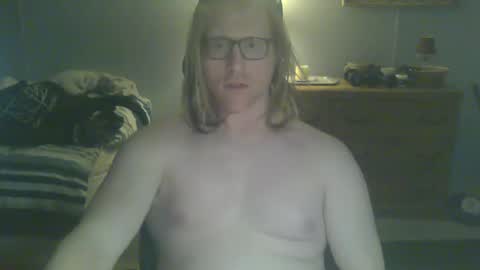 Snapshot of gnger31foru chatting on 01-22-25, 02:37 Steven Meadow online show from 01-22-25, 02:37