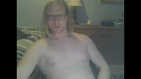 Snapshot of gnger31foru chatting on 01-26-25, 02:35 Steven Meadow online show from 01-26-25, 02:35