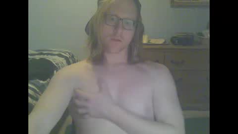 Snapshot of gnger31foru chatting on 02-02-25, 02:06 Steven Meadow online show from 02-02-25, 02:06