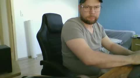 gnik_labinnah online show from 04-06-26, 08:37