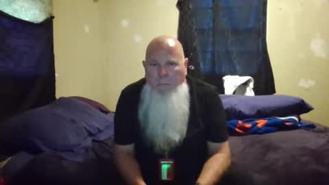 Snapshot of gnomebeard chatting on 09-16-25, 12:50 Gnomebeard online show from 09-16-25, 12:50