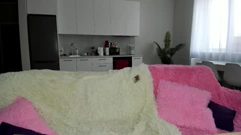 Lina online show from 02-14-26, 08:33