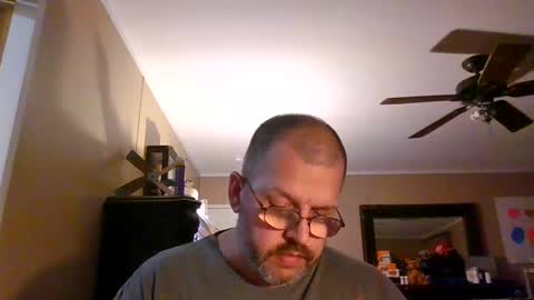 Snapshot of gobey33 chatting on 09-11-25, 12:22 IDKIDCIDGAF online show from 09-11-25, 12:22