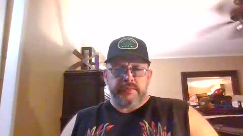 Snapshot of gobey33 chatting on 09-14-25, 11:48 IDKIDCIDGAF online show from 09-14-25, 11:48