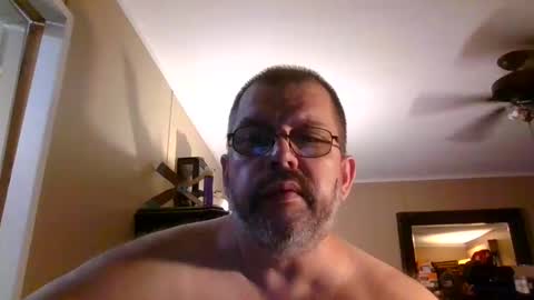 Snapshot of gobey33 chatting on 09-24-25, 06:50 IDKIDCIDGAF online show from 09-24-25, 06:50