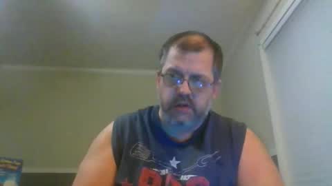 Snapshot of gobey33 chatting on 11-17-25, 09:15 IDKIDCIDGAF online show from 11-17-25, 09:15