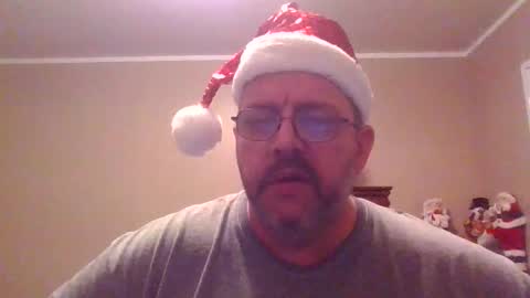 Snapshot of gobey33 chatting on 12-05-25, 01:25 IDKIDCIDGAF online show from 12-05-25, 01:25