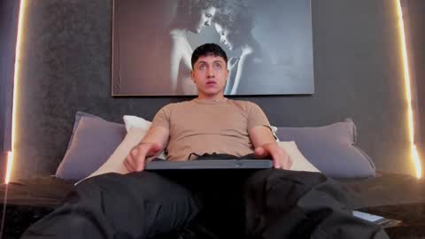 Snapshot of god_of_olympus1 chatting on 12-29-24, 05:54 steven online show from 12-29-24, 05:54