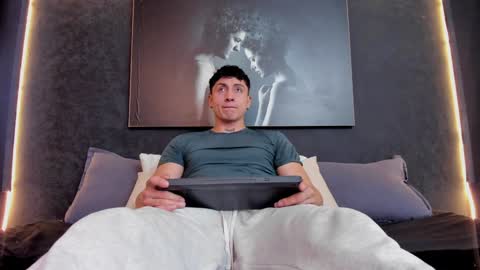 Snapshot of god_of_olympus1 chatting on 01-02-25, 06:34 steven online show from 01-02-25, 06:34