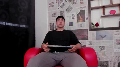 Snapshot of god_of_olympus1 chatting on 02-16-25, 05:48 steven online show from 02-16-25, 05:48