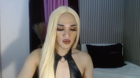 D I A N N E online show from 05-27-26, 02:14
