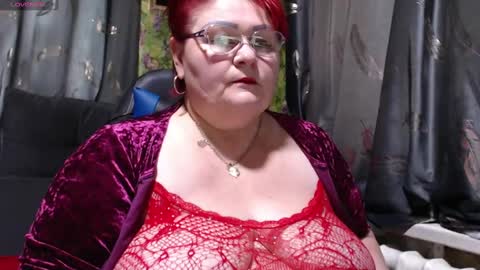 Snapshot of goddess57 chatting on 02-15-25, 08:33 Goddess online show from 02-15-25, 08:33