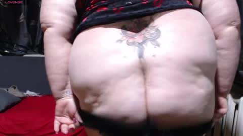 Snapshot of goddess57 chatting on 02-16-25, 03:38 Goddess online show from 02-16-25, 03:38