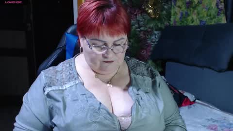 Snapshot of goddess57 chatting on 02-22-25, 06:52 Goddess online show from 02-22-25, 06:52