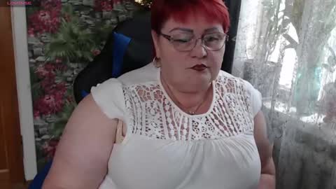 Snapshot of goddess57 chatting on 03-09-25, 08:18 Goddess online show from 03-09-25, 08:18